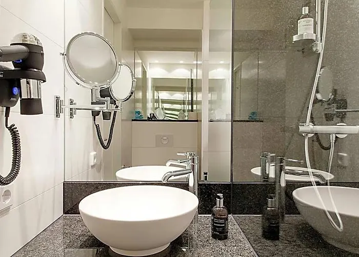 One Hamburg-alster Hotel